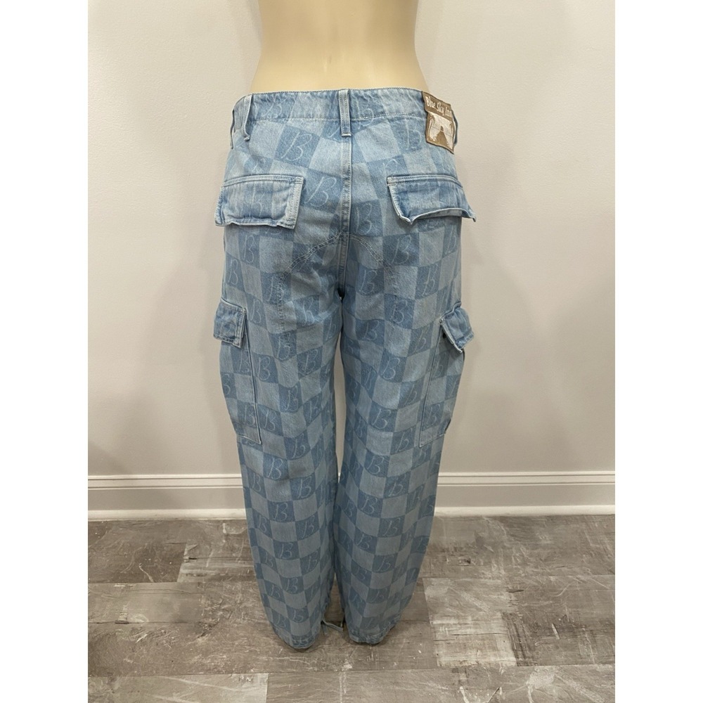 Blue Sky Inn Cargo Jeans Blue Denim Womens Size Small Monogrammed B Light Wash - Picture 4 of 16